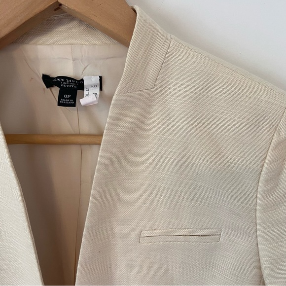 Ann Taylor cream blazer - Picture 3 of 3